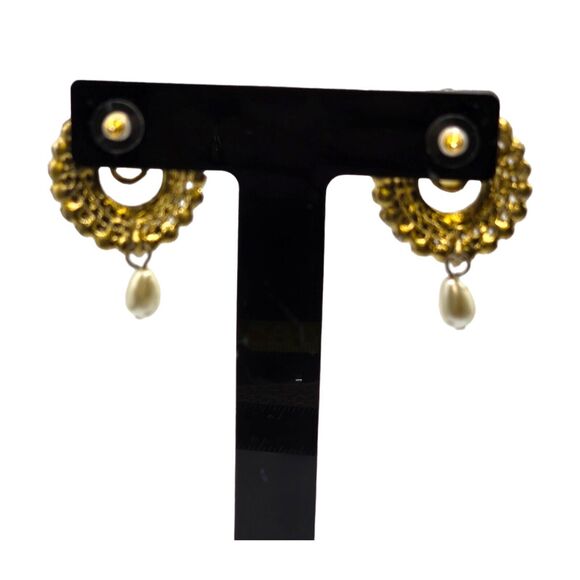 Teardrop Imitation Seed Bead Pearls Pierced Earrings Clear Rhinestones Vintage - Picture 6 of 6